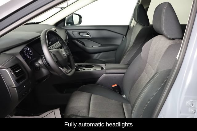 Used 2026 Nissan Rogue SV FWD image 14