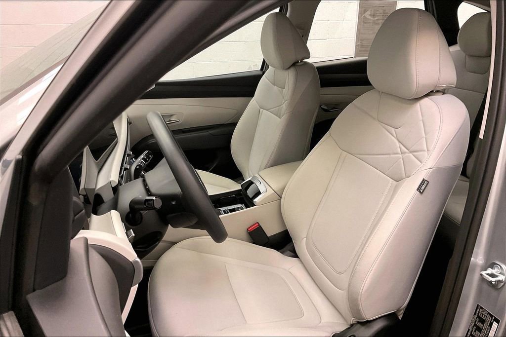 Certified 2026 Hyundai Tucson SE FWD image 16