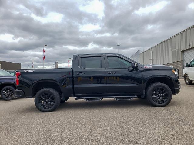 Used 2025 Chevrolet Silverado 1500 LT Trail Boss w/ LT Trail Boss Premium Package image 4