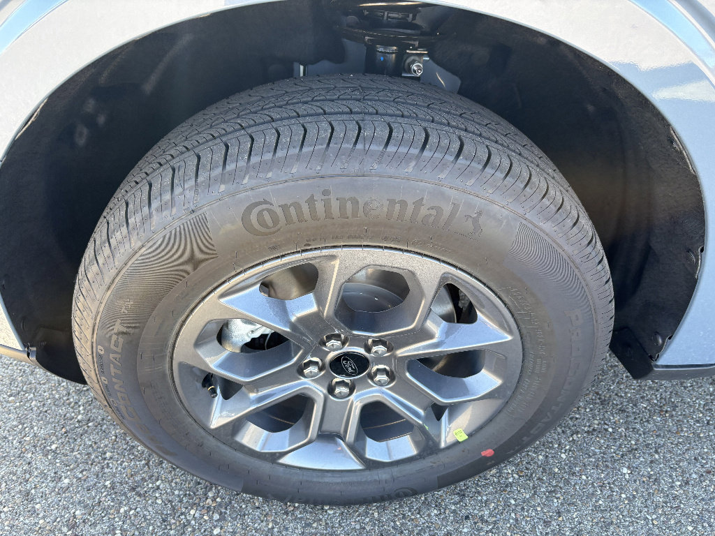 New 2026 Ford Maverick XLT image 10