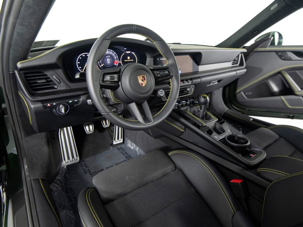 Certified 2025 Porsche 911 GT3 RWD image 4