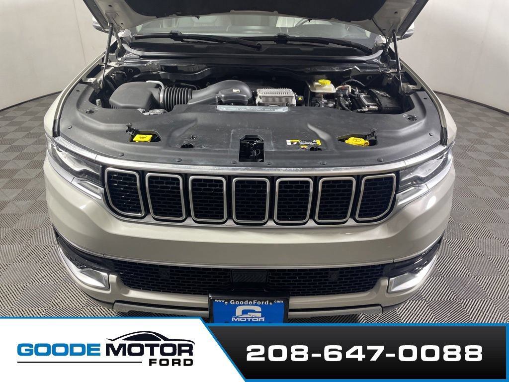Used 2022 Jeep Wagoneer Series II AWD/4WD image 26