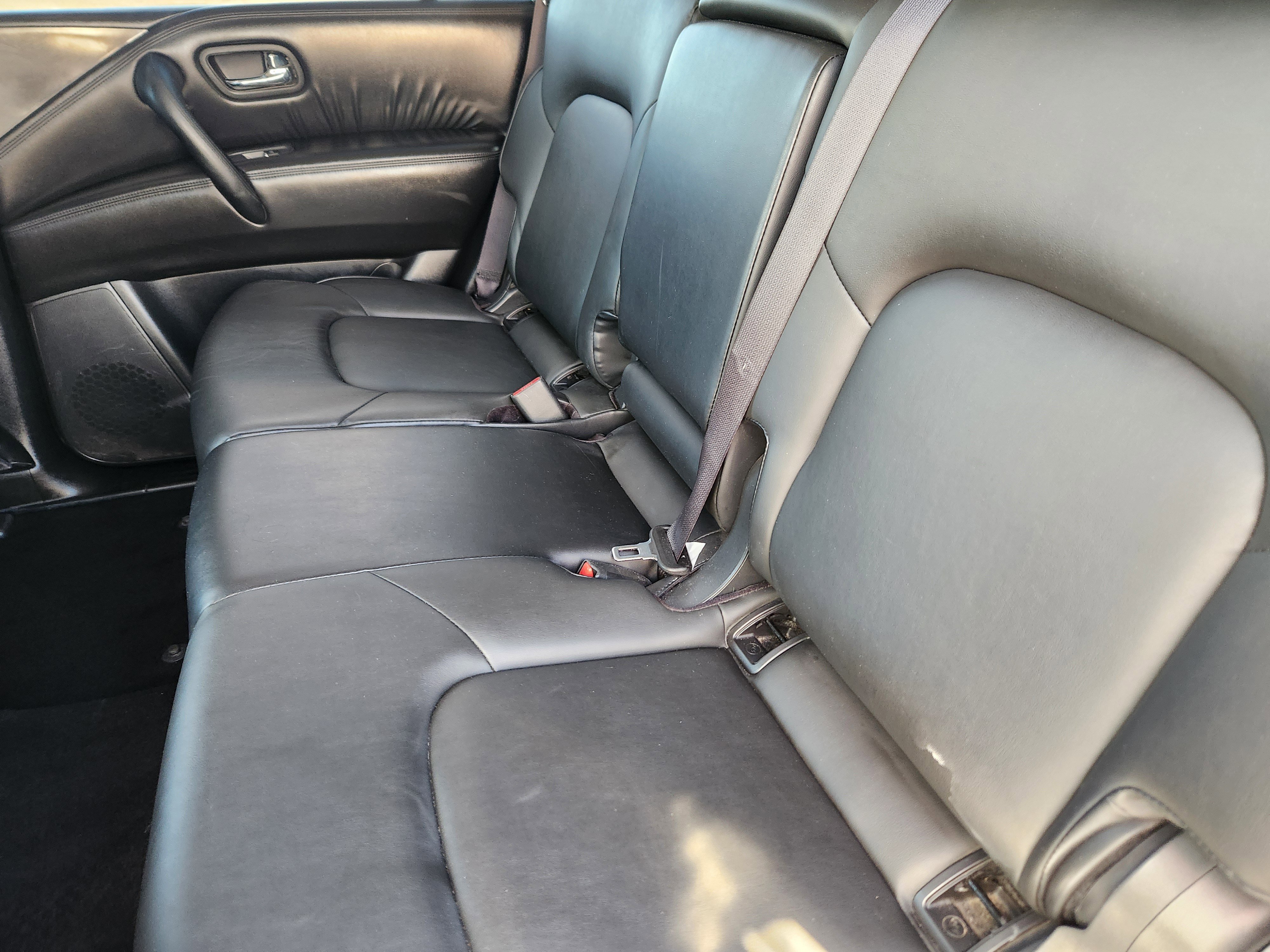 Used 2023 Nissan Armada SV image 20