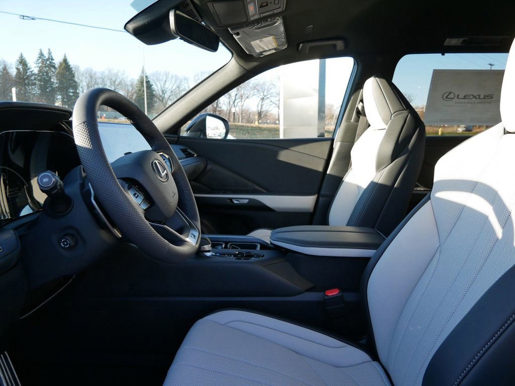 New 2026 Lexus TX 500h AWD image 20