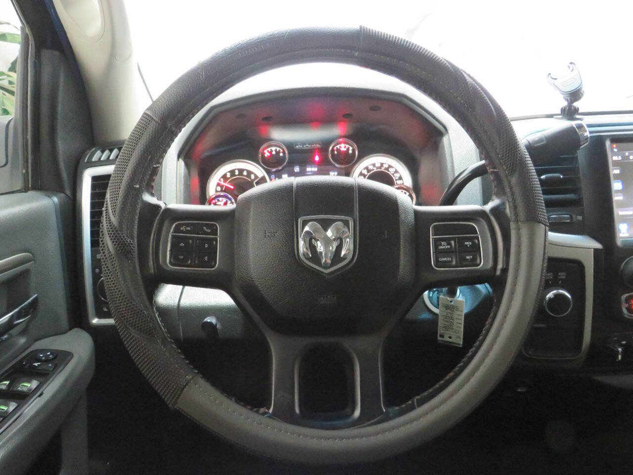 Used 2015 RAM 3500 Big Horn AWD/4WD image 12