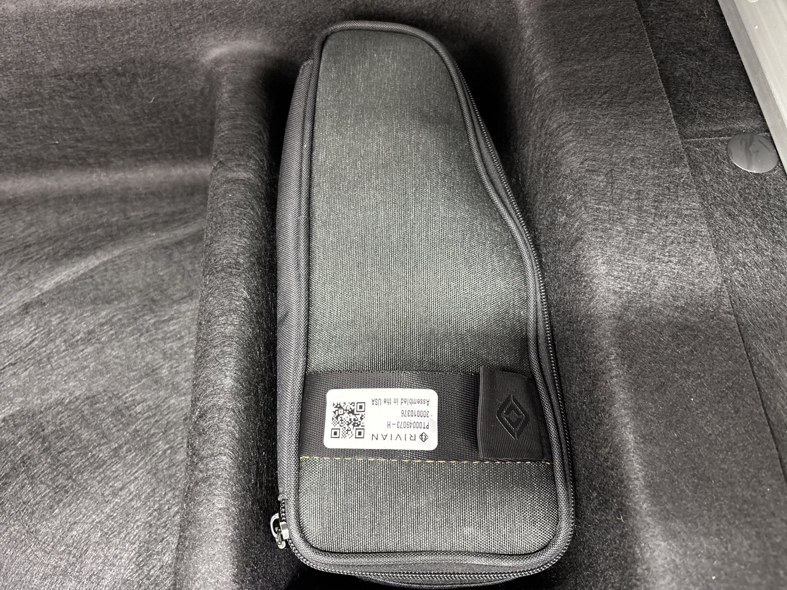 Used 2024 Rivian R1S Adventure AWD/4WD image 34