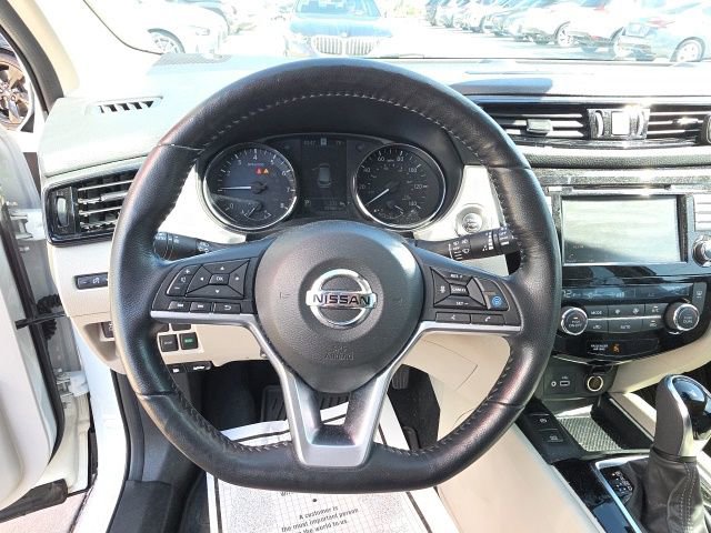 Used 2022 Nissan Rogue Sport SL w/ Premium Package image 16