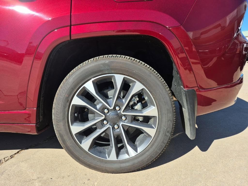 New 2024 Jeep Grand Cherokee Overland w/ Advanced Protech Group III image 13