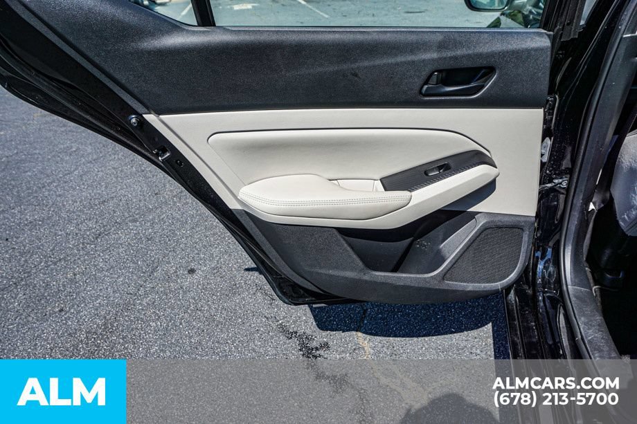 Used 2025 Nissan Altima 2.5 SV FWD image 46