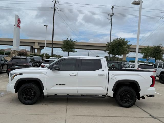 Used 2026 Toyota Tundra SR5 w/ SR5 Premium Package AWD/4WD image 8