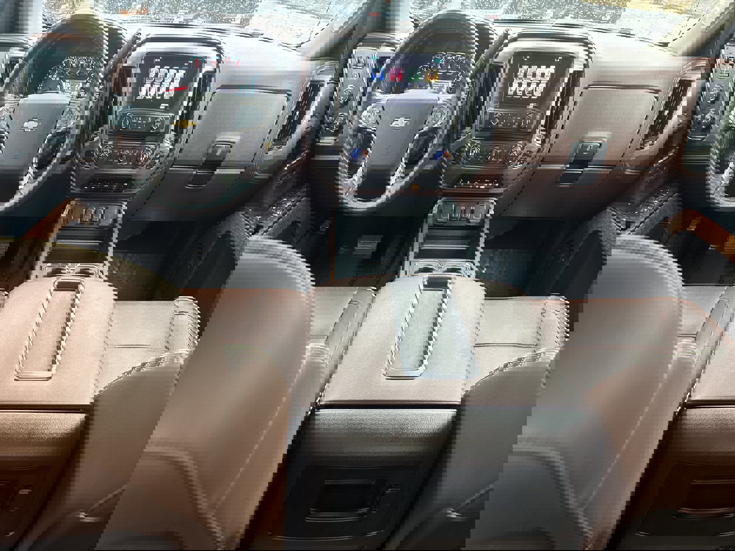 Used 2015 Chevrolet Silverado 1500 High Country w/ High Country Premium Package image 18