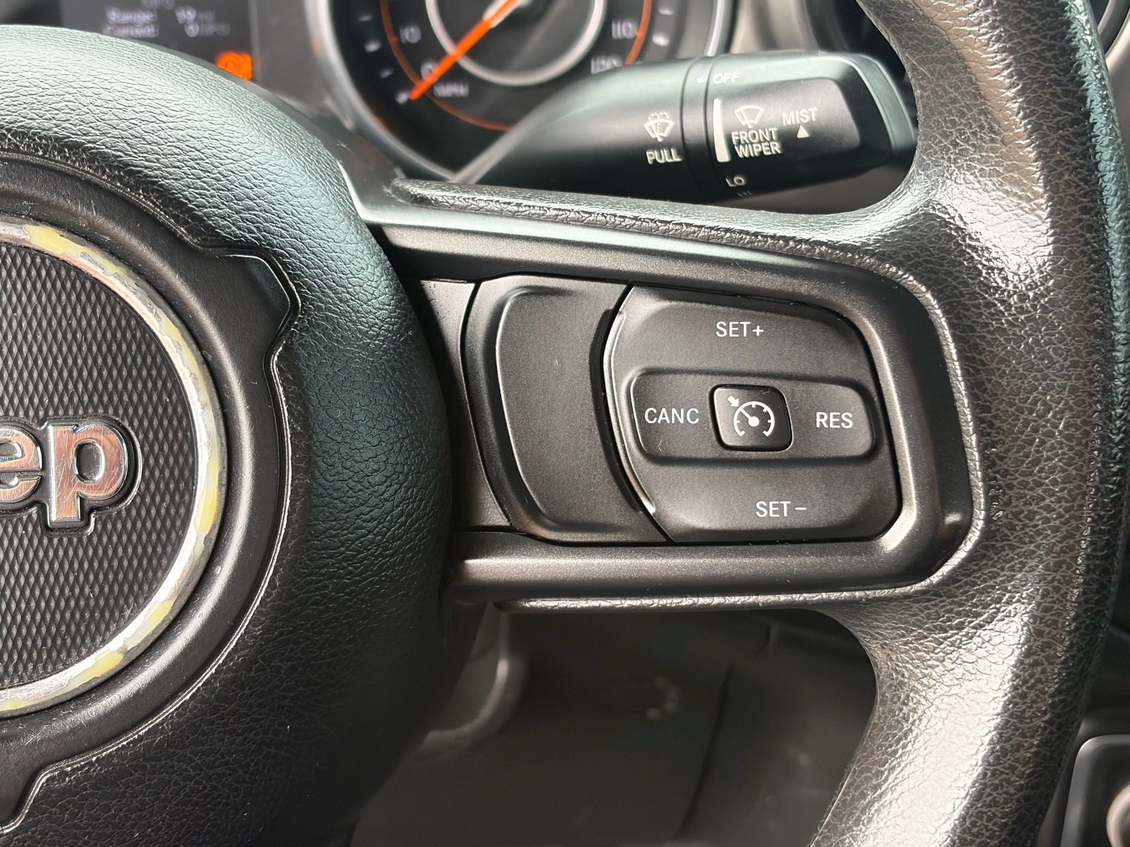 Used 2018 Jeep Wrangler Unlimited Sport AWD/4WD image 15