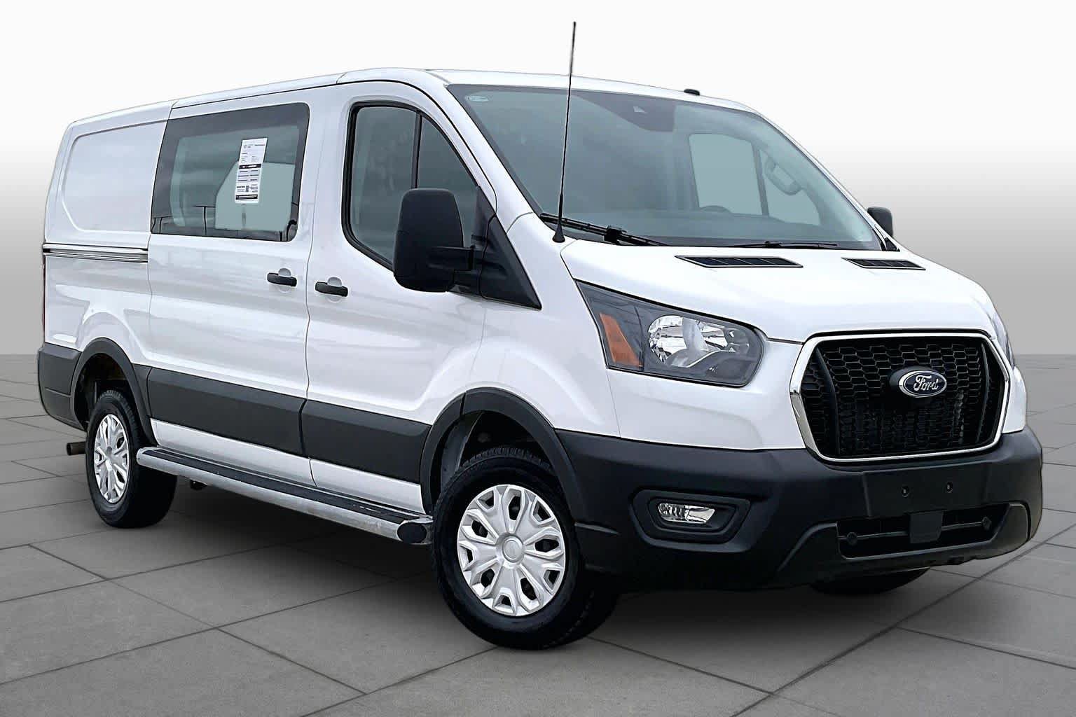 Used 2025 Ford Transit 250 Low Roof w/ Exterior Upgrade Package RWD image 3