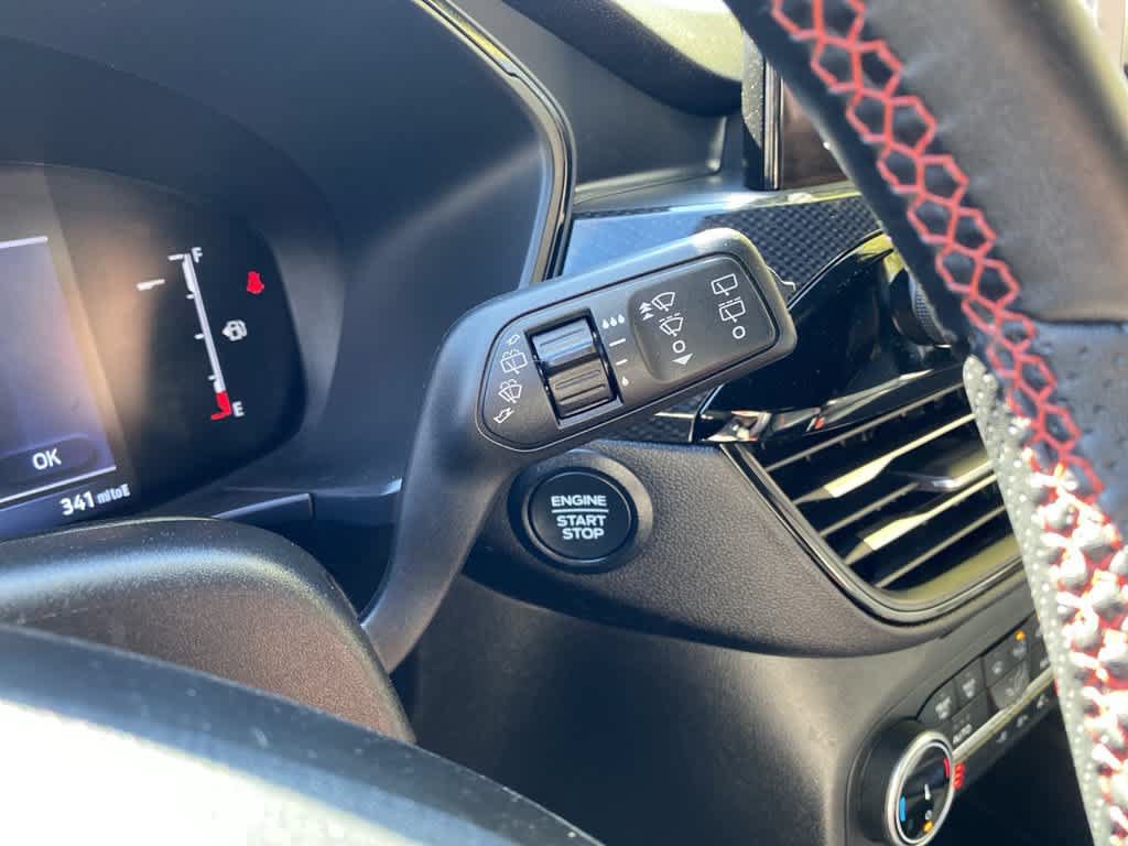 Used 2025 Ford Escape ST-Line Select AWD/4WD image 21