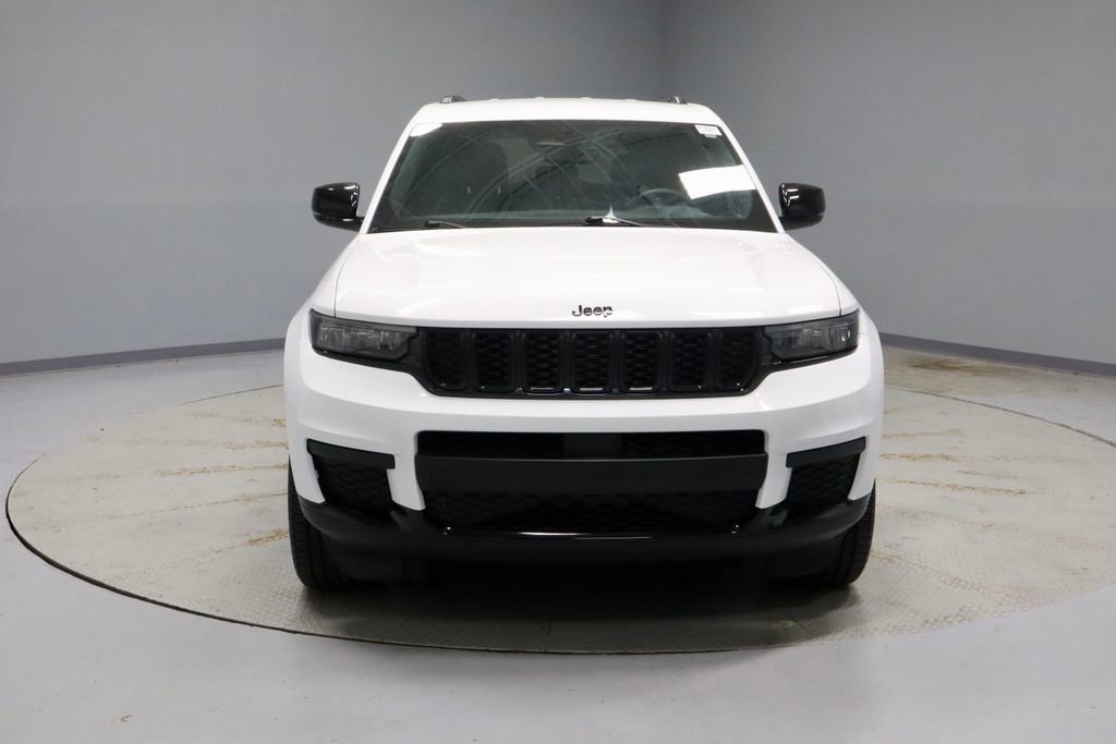 Used 2023 Jeep Grand Cherokee L Laredo AWD/4WD image 8