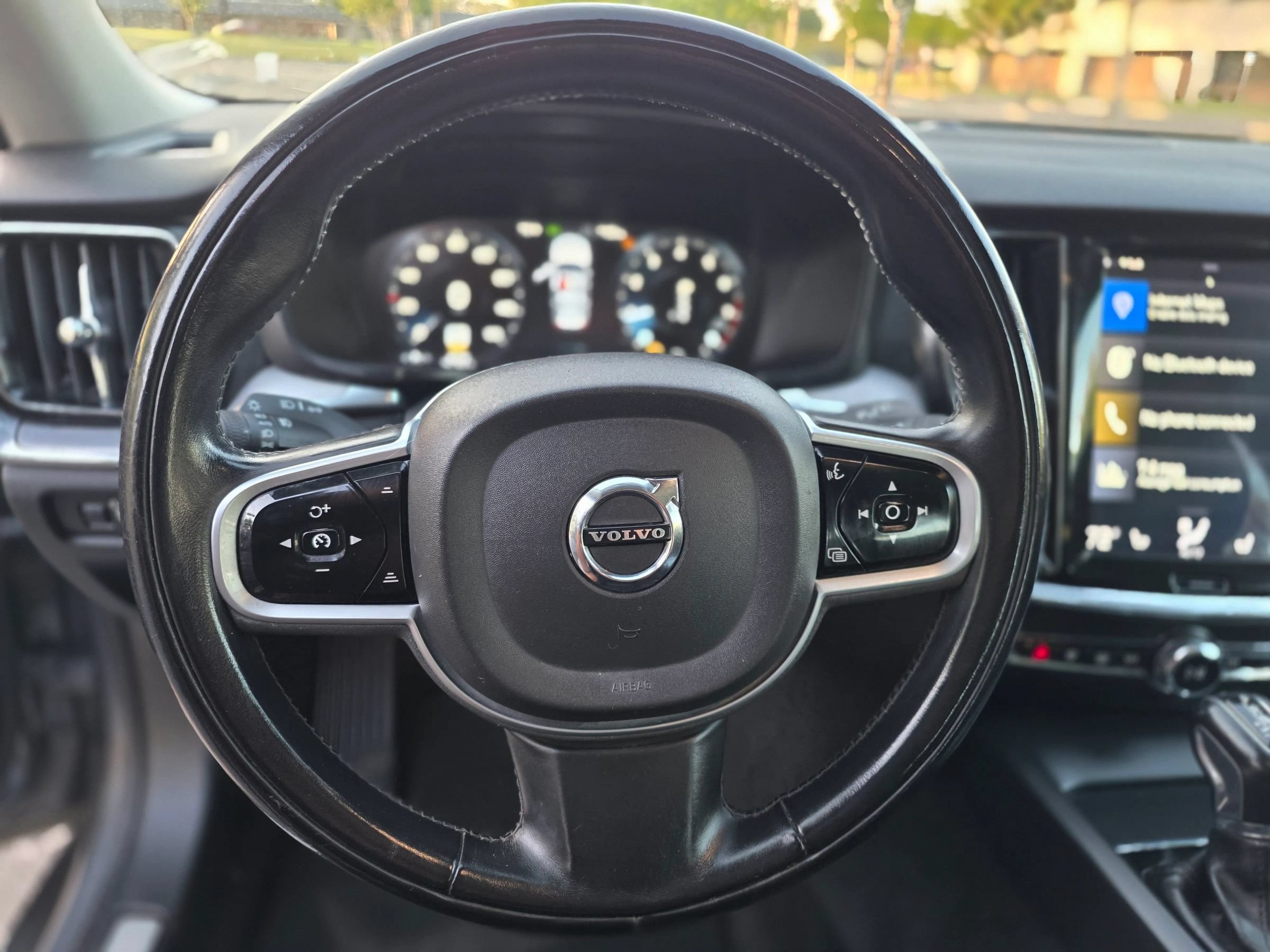 Used 2020 Volvo V60 T5 Momentum FWD image 23