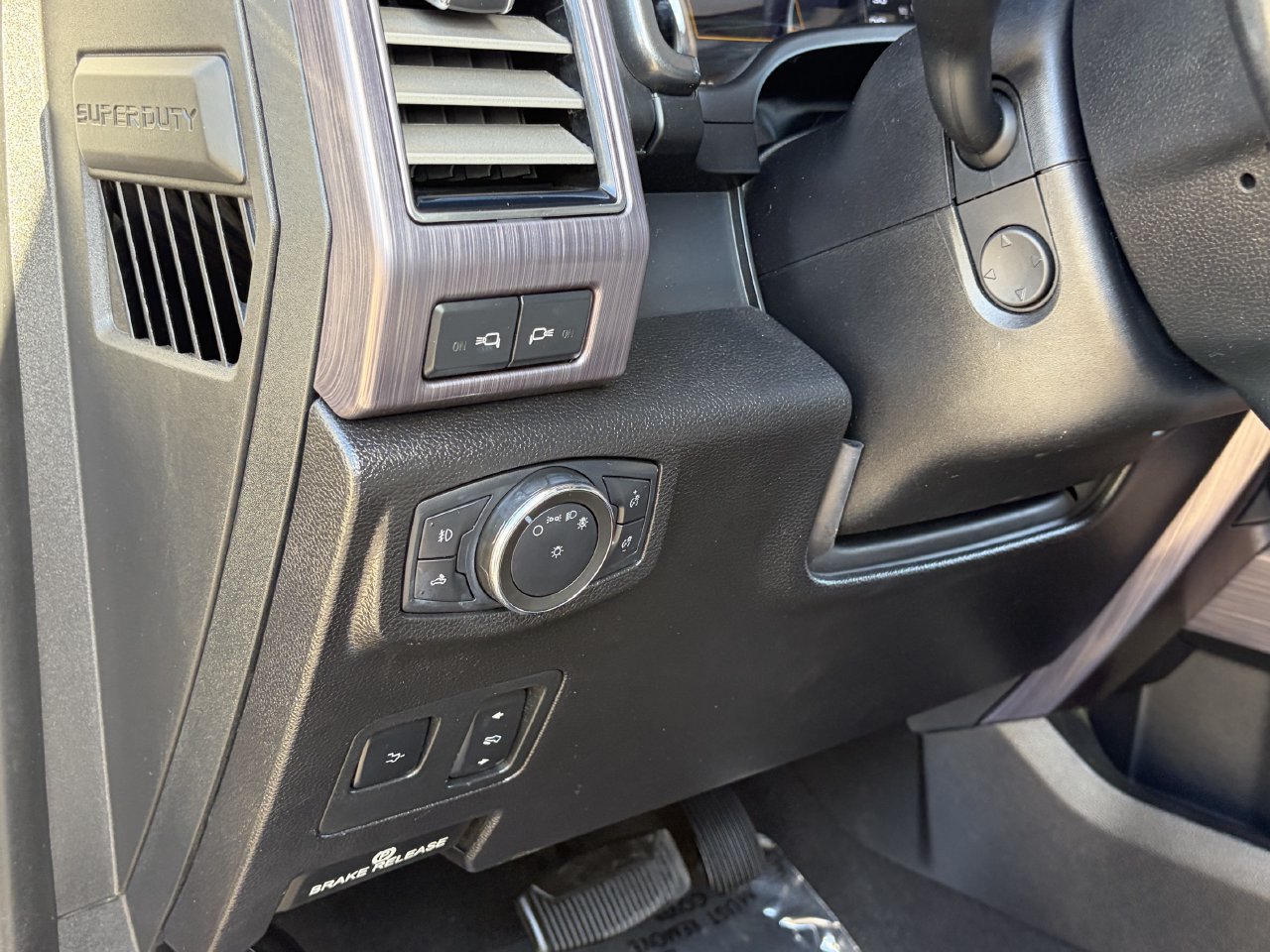 Used 2021 Ford F350 Limited AWD/4WD image 25