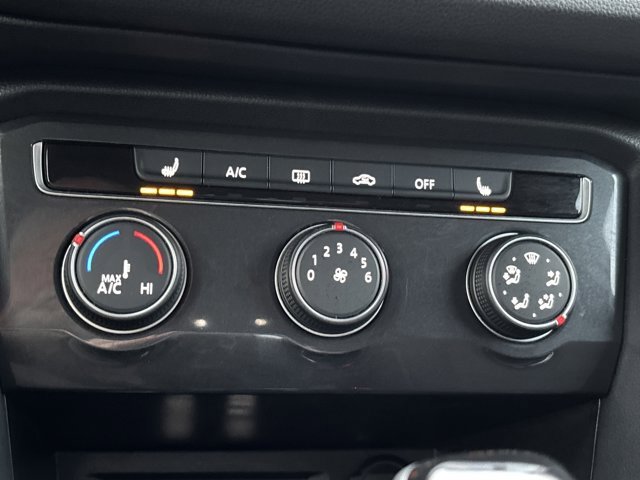 Used 2024 Volkswagen Tiguan S image 32