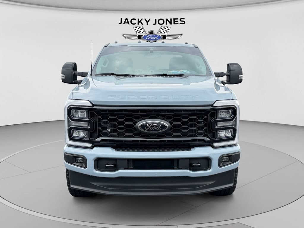 Used 2026 Ford F350 Lariat w/ Black Appearance Package AWD/4WD image 8