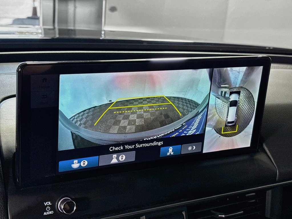New 2026 Honda Pilot Touring image 17