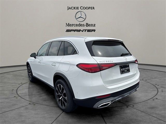 New 2025 Mercedes-Benz GLC 350e 4MATIC image 3