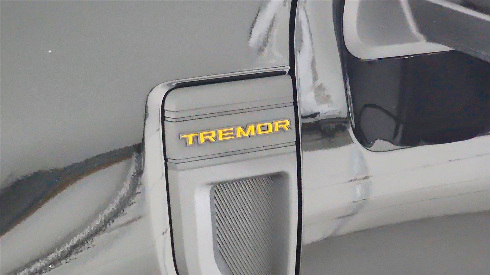 Used 2026 Ford Maverick Tremor AWD/4WD image 9