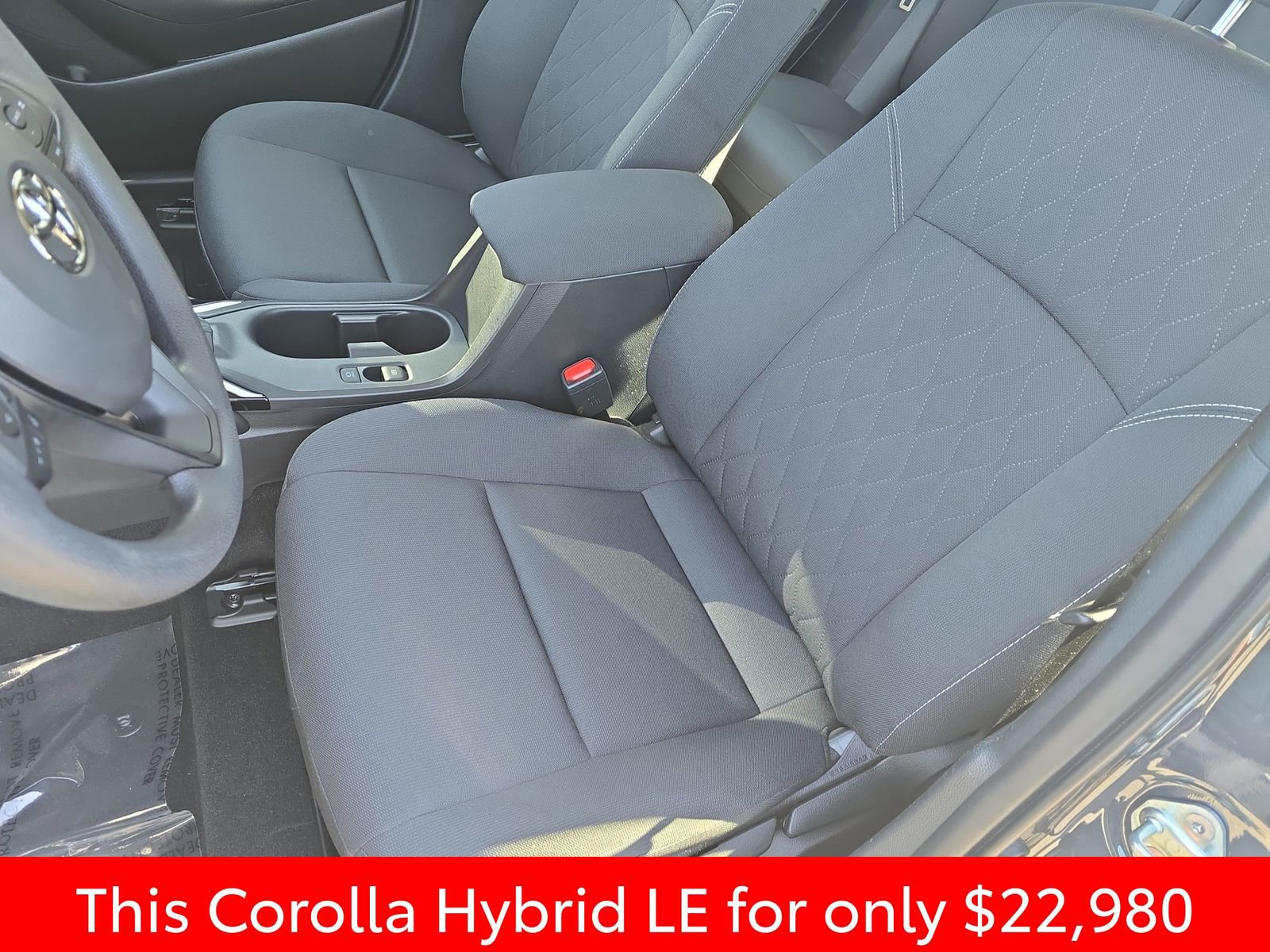 Used 2025 Toyota Corolla LE image 20