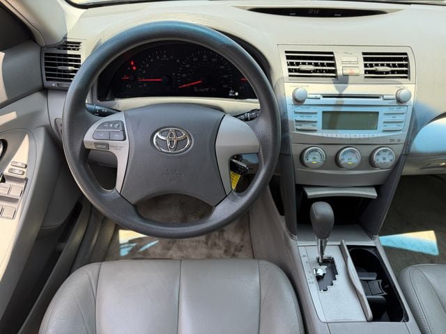 Used 2007 Toyota Camry LE FWD image 12