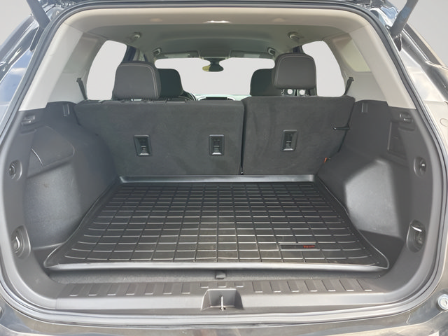 Used 2022 GMC Terrain SLE w/ Driver Convenience Package FWD image 7