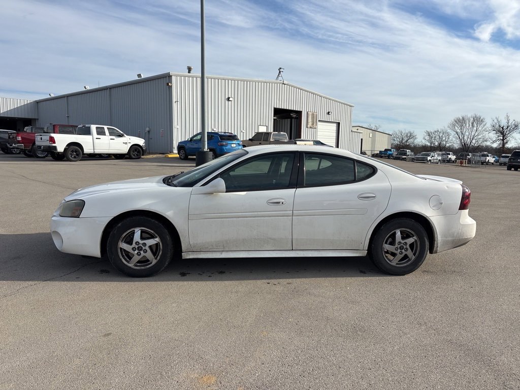Used 2004 Pontiac Grand Prix GT w/ Drivers Package image 5