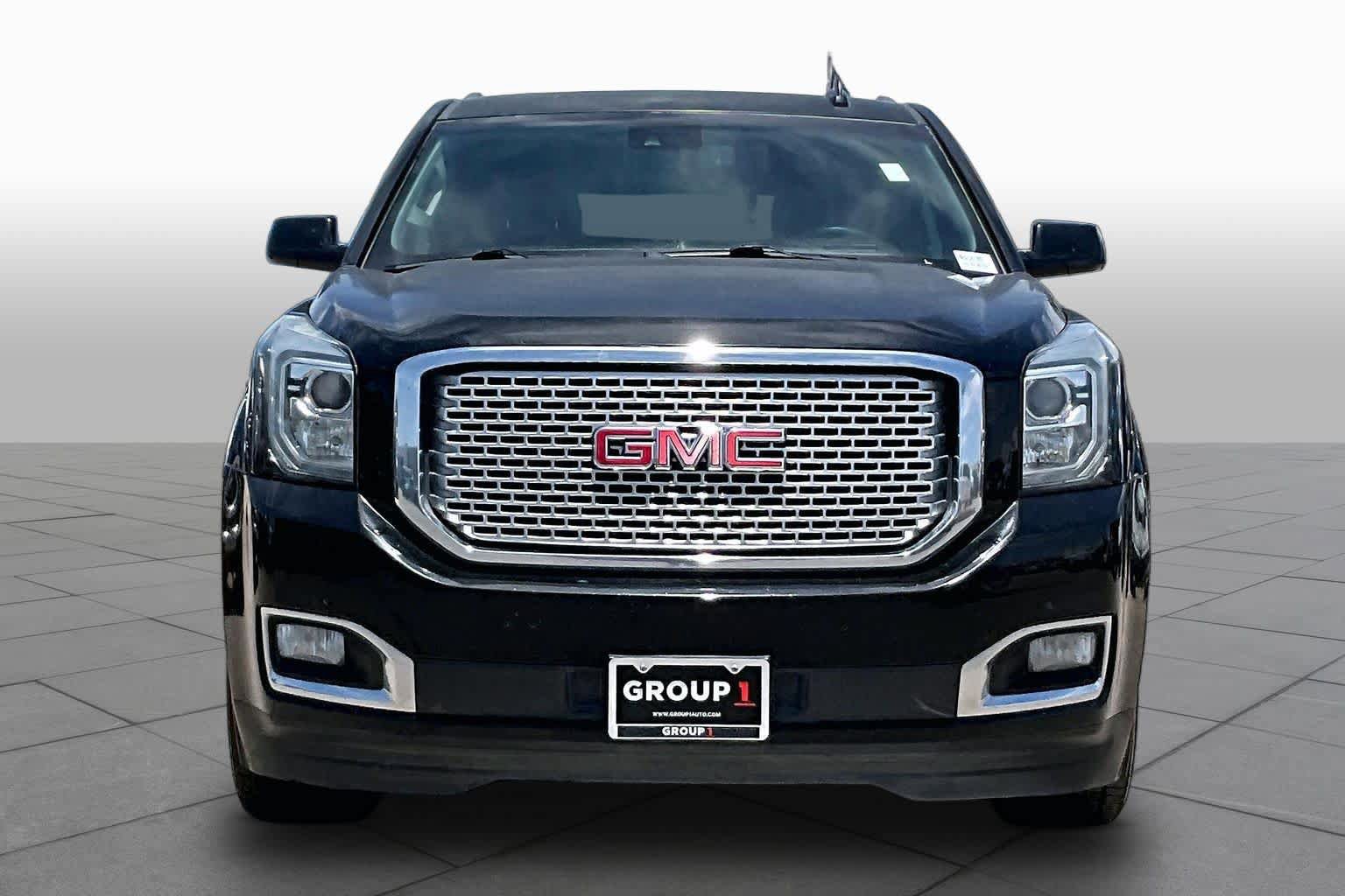 Used 2017 GMC Yukon Denali AWD/4WD image 4