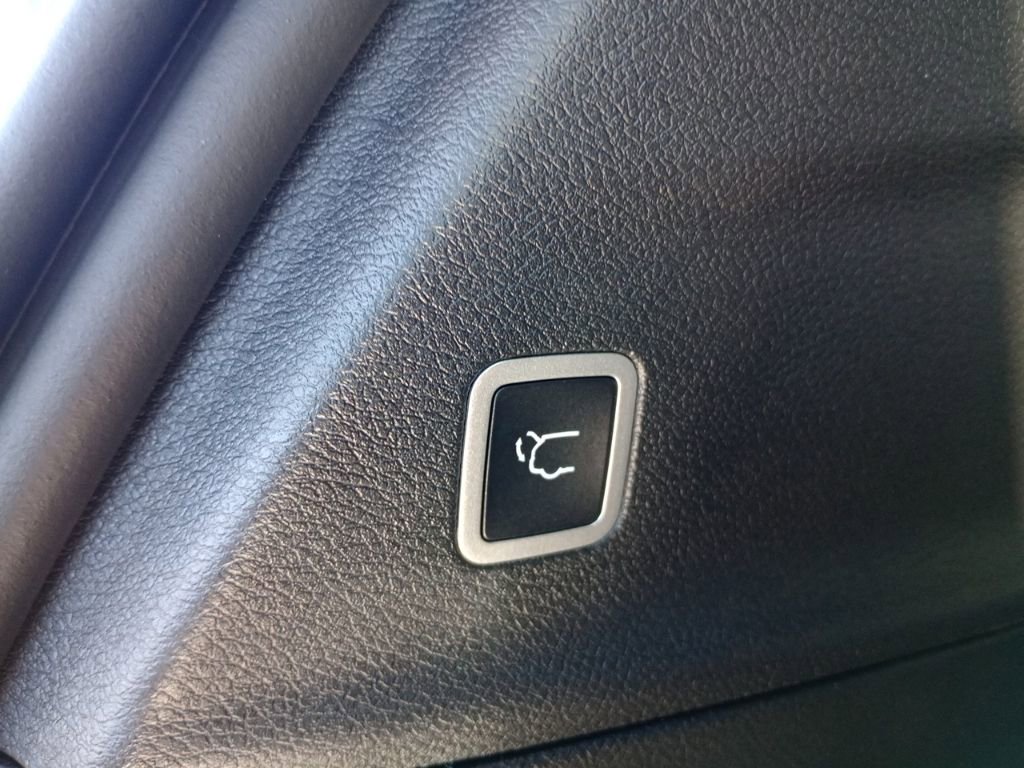 New 2026 Chrysler Pacifica Select image 9