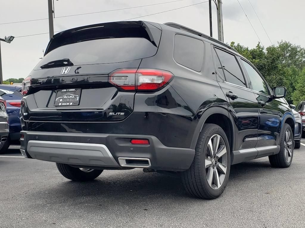 Used 2025 Honda Pilot Elite image 9