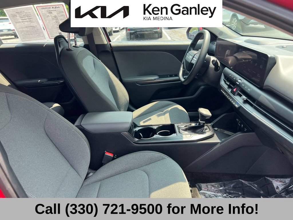 Certified 2025 Kia K4 FWD image 59