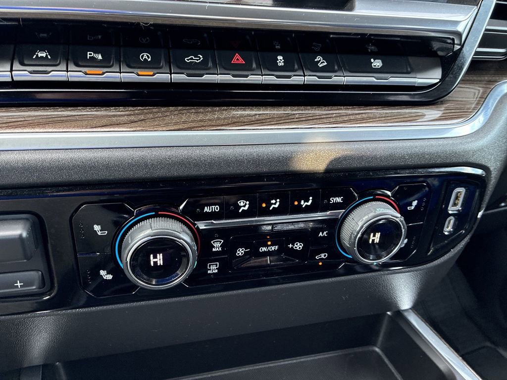 Used 2022 Chevrolet Silverado 1500 LT Trail Boss w/ Convenience Package II image 17