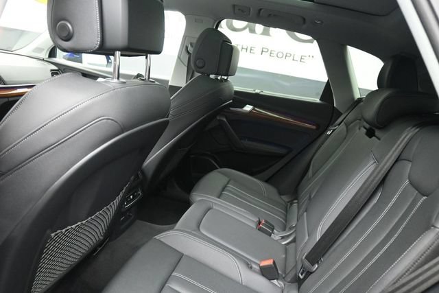 Used 2023 Audi Q5 e Prestige w/ Prestige Package AWD/4WD image 30