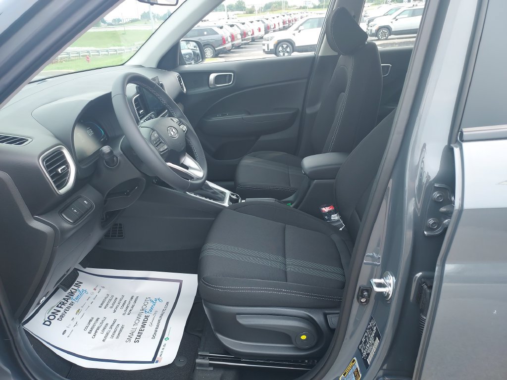 New 2026 Hyundai Venue SEL FWD image 13