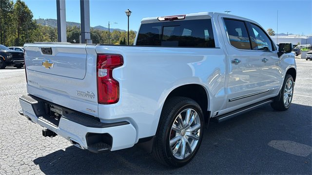 New 2026 Chevrolet Silverado 1500 High Country image 9