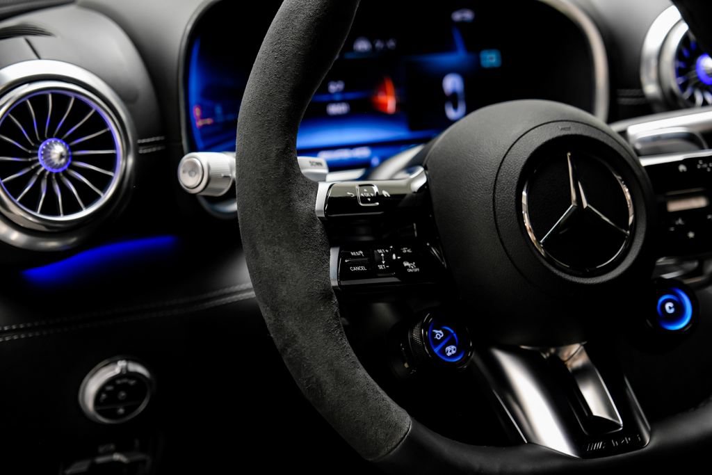 Used 2023 Mercedes-Benz SL 63 AMG 4MATIC image 18
