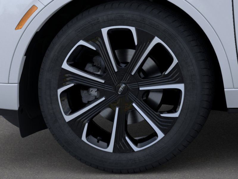 New 2025 Lincoln Nautilus Reserve image 19