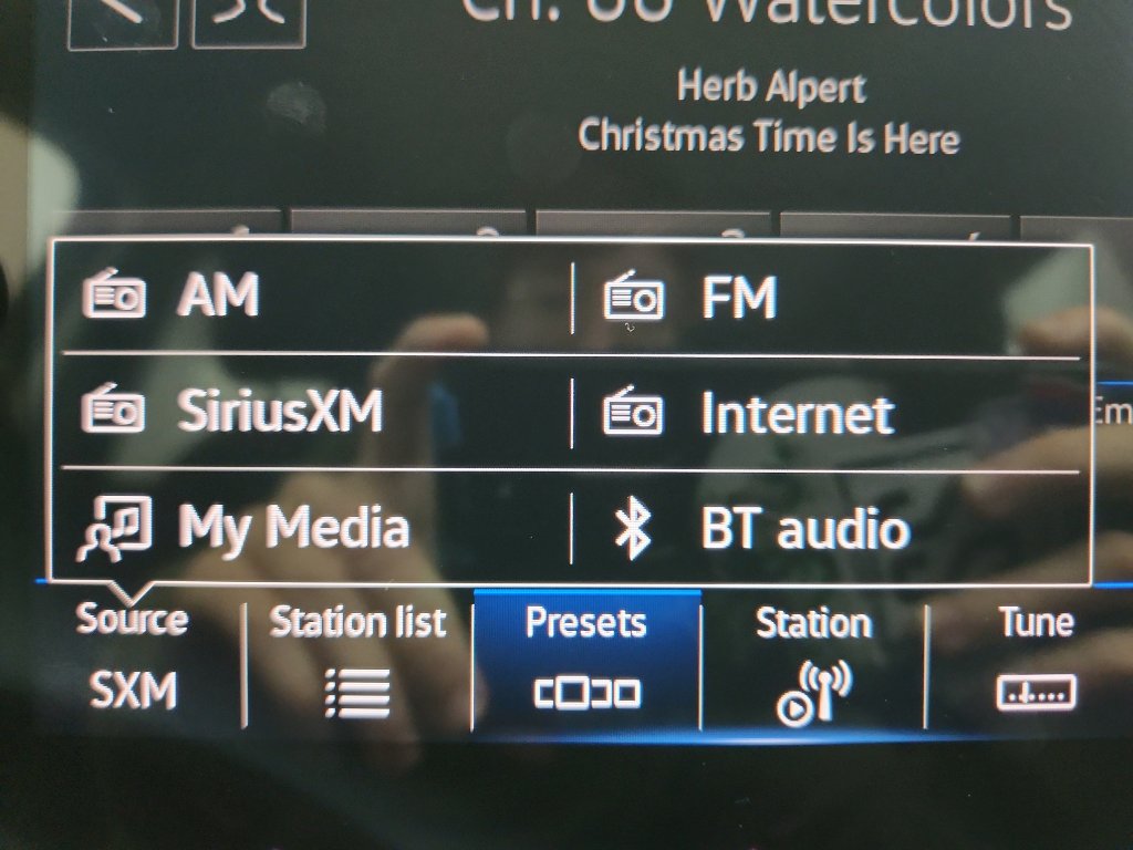 New 2026 Volkswagen Taos SEL image 17