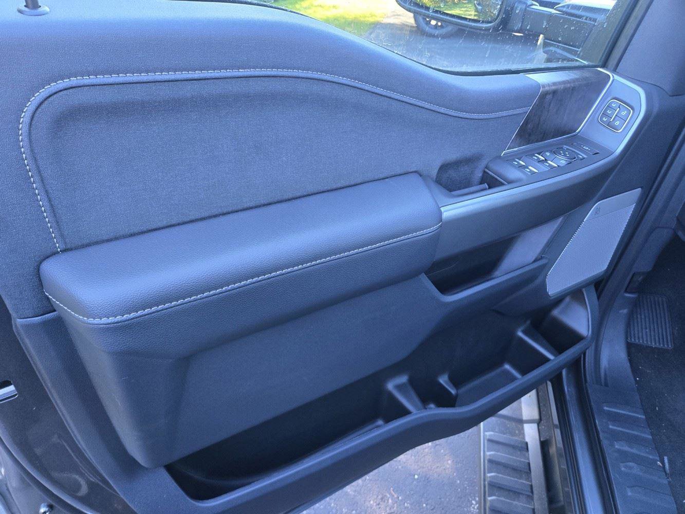 New 2026 Ford F350 Lariat image 26