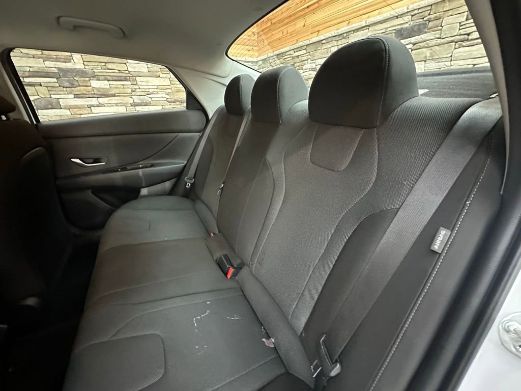 Certified 2024 Hyundai Elantra SE image 27