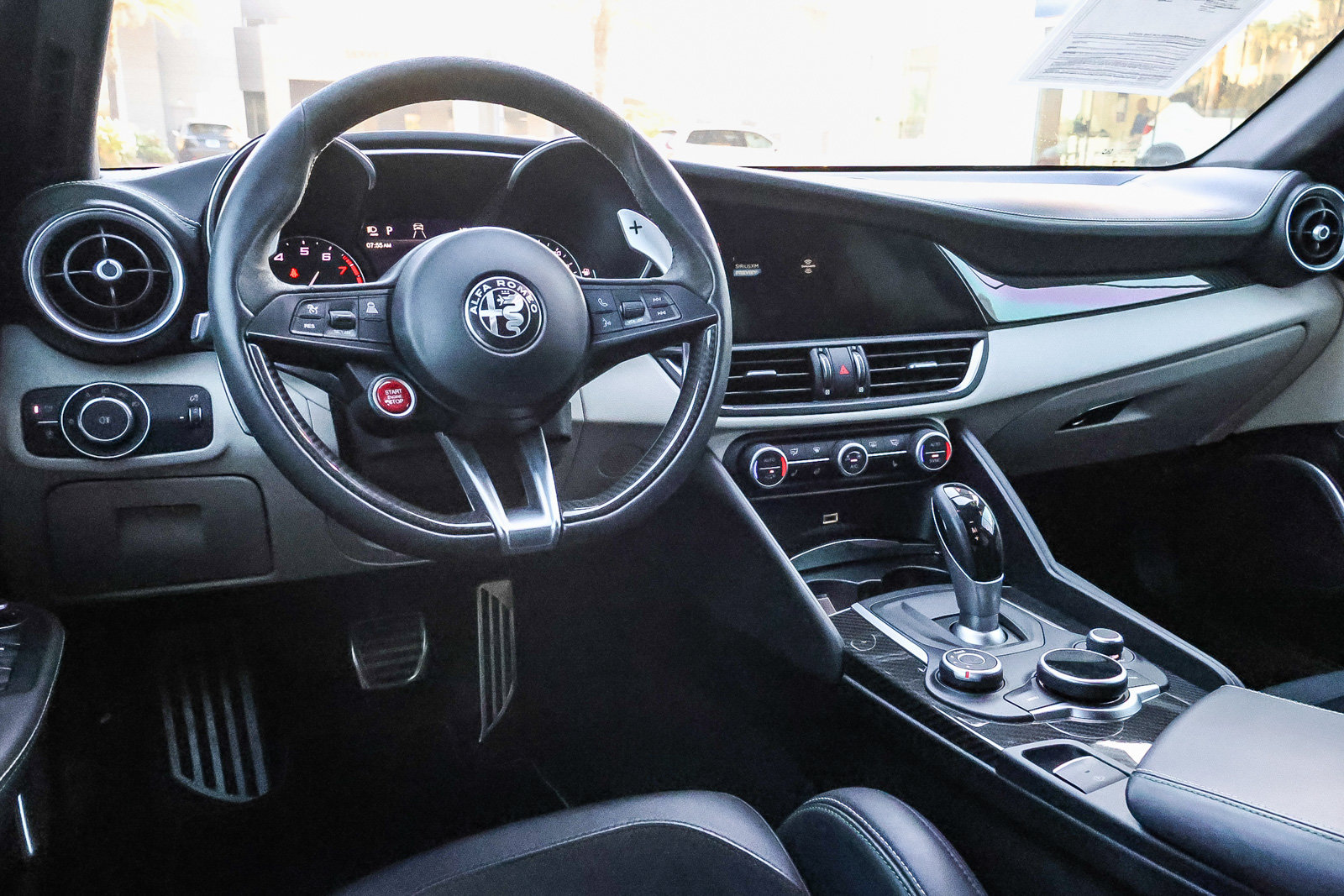 Used 2019 Alfa Romeo Giulia Quadrifoglio w/ Driver Assist Dynamic Package RWD image 18
