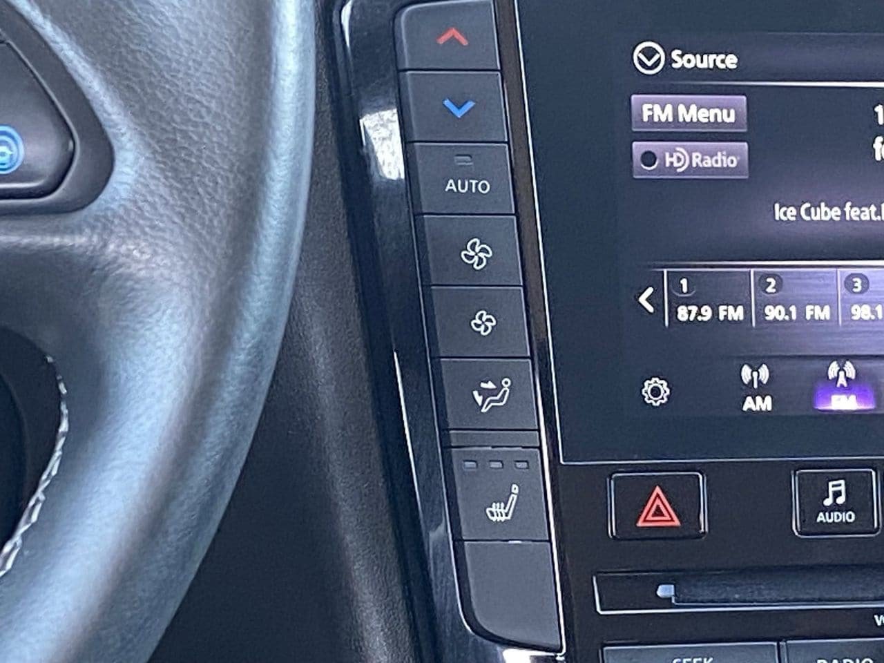 Certified 2023 INFINITI QX50 Luxe FWD image 20