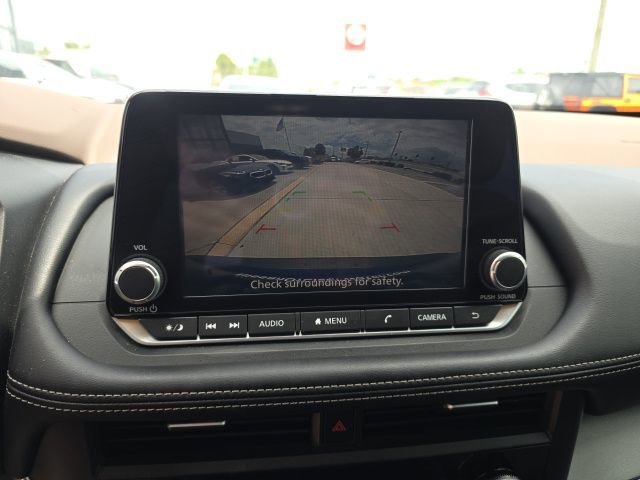 Used 2023 Nissan Rogue SV image 19