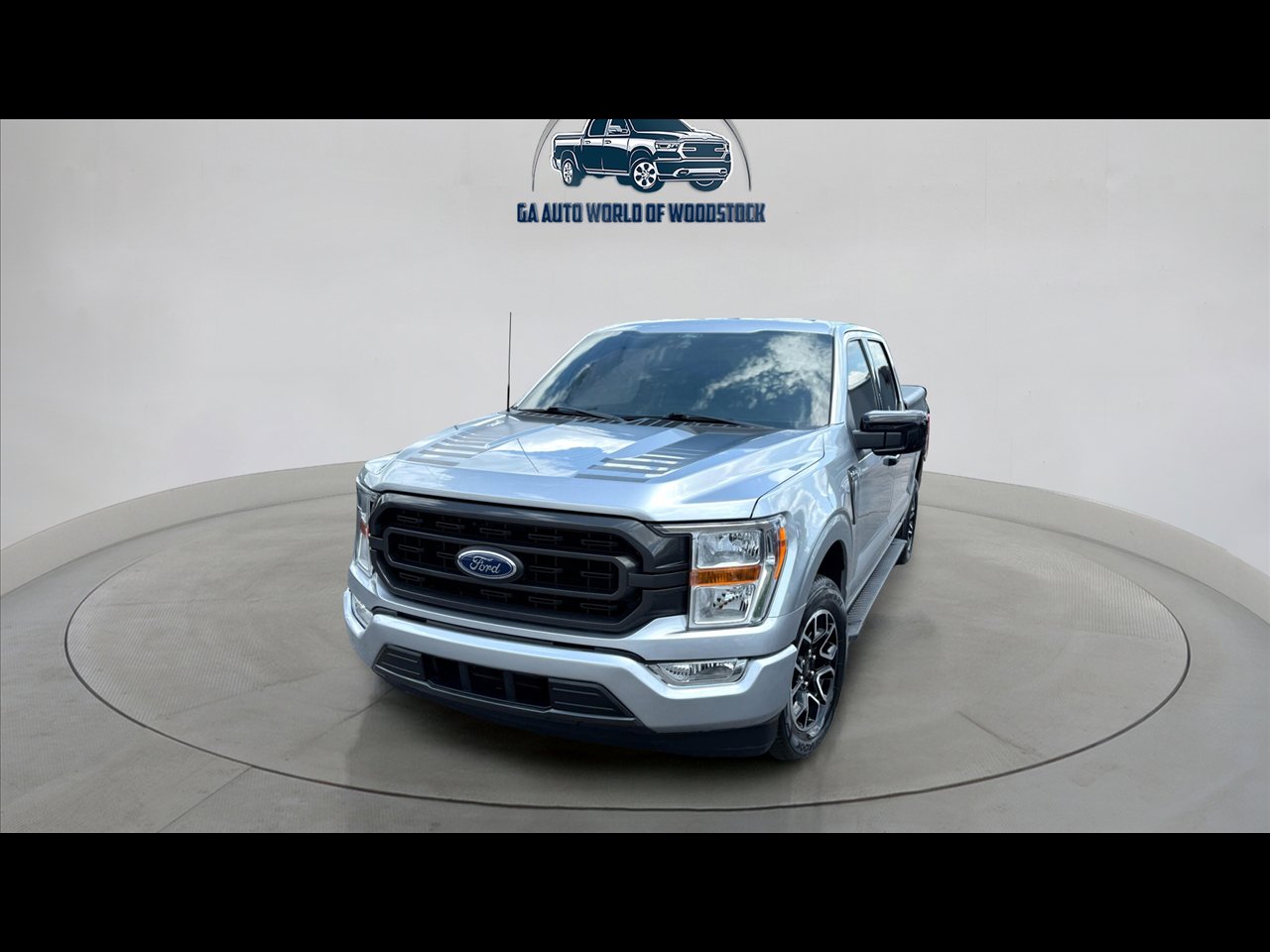 Used 2022 Ford F150 XLT w/ Equipment Group 301A Mid