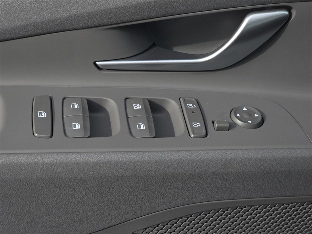 New 2026 Hyundai Elantra SEL Sport image 25