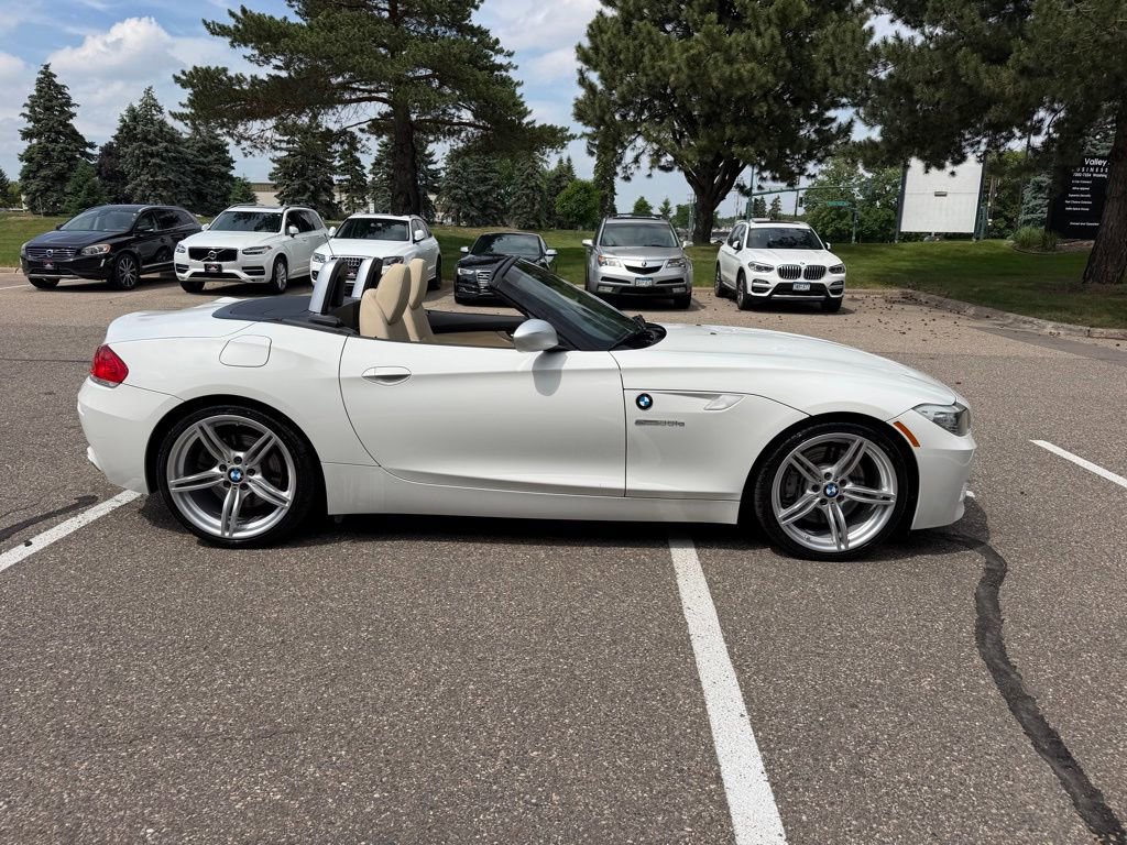 Used 2011 BMW Z4 sDrive35is RWD image 11