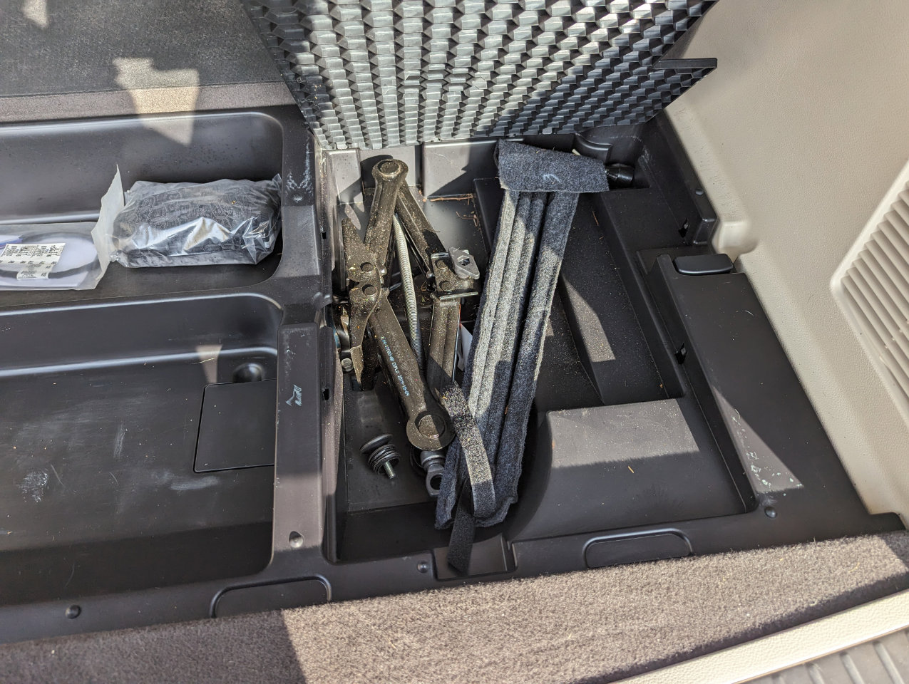 Used 2020 Lincoln Navigator L Reserve w/ Equipment Group 201A Reserve image 54